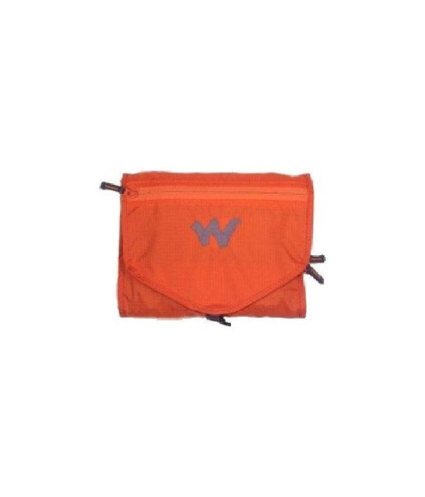 wildcraft toiletry bag