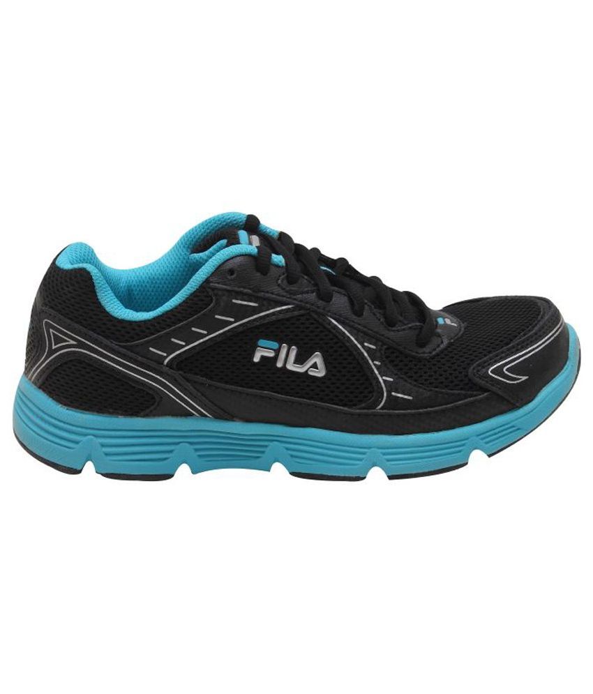 fila cricket shoes