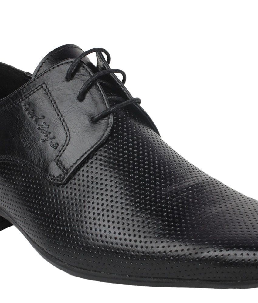 online red tape formal shoes