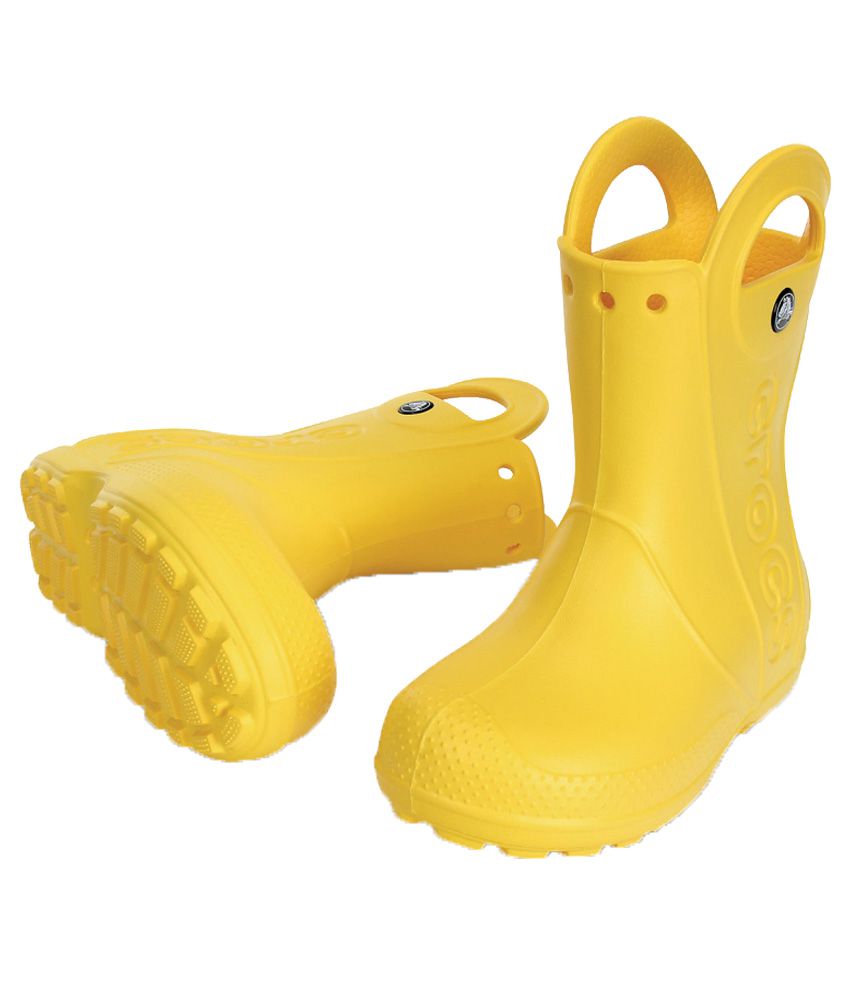 Crocs Roomy Fit Yellow Boots Price in India- Buy Crocs Roomy Fit Yellow ...