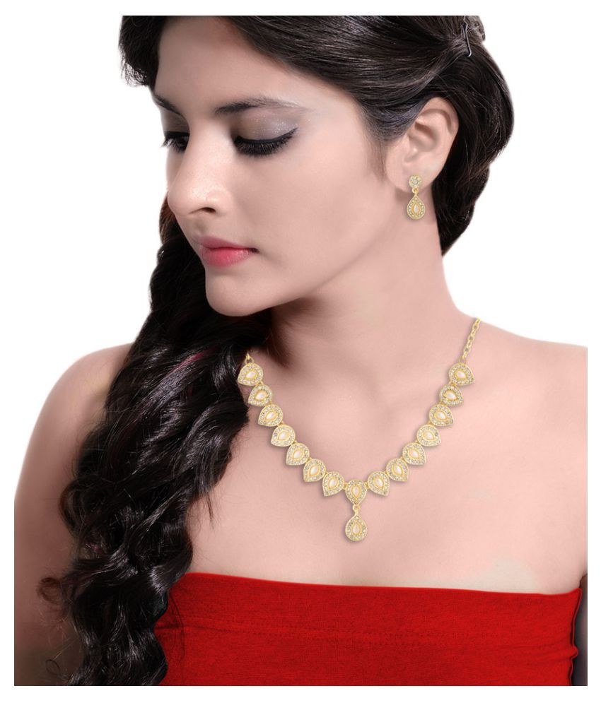 Voylla Golden Pearls Necklaces Set 