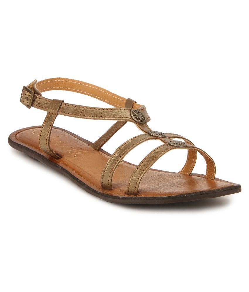 comfortable brown flats