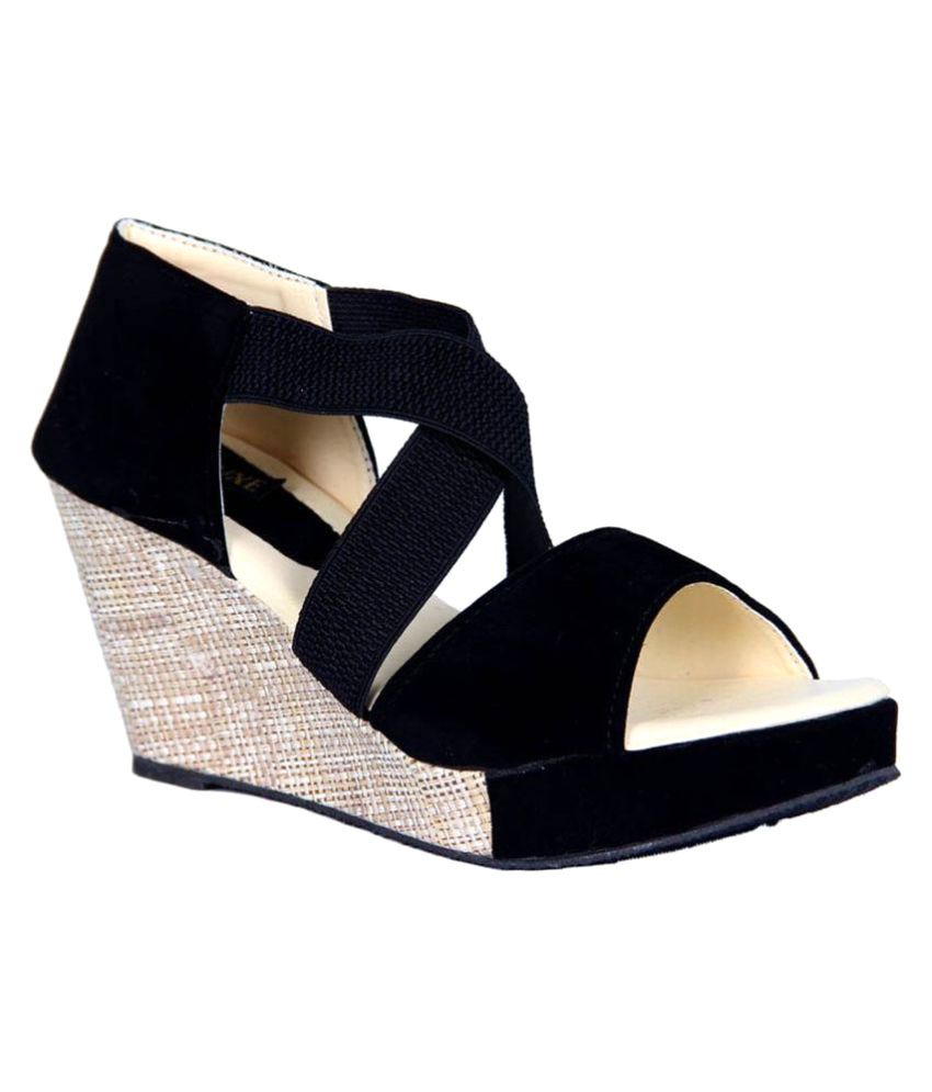 black wedge heels hot