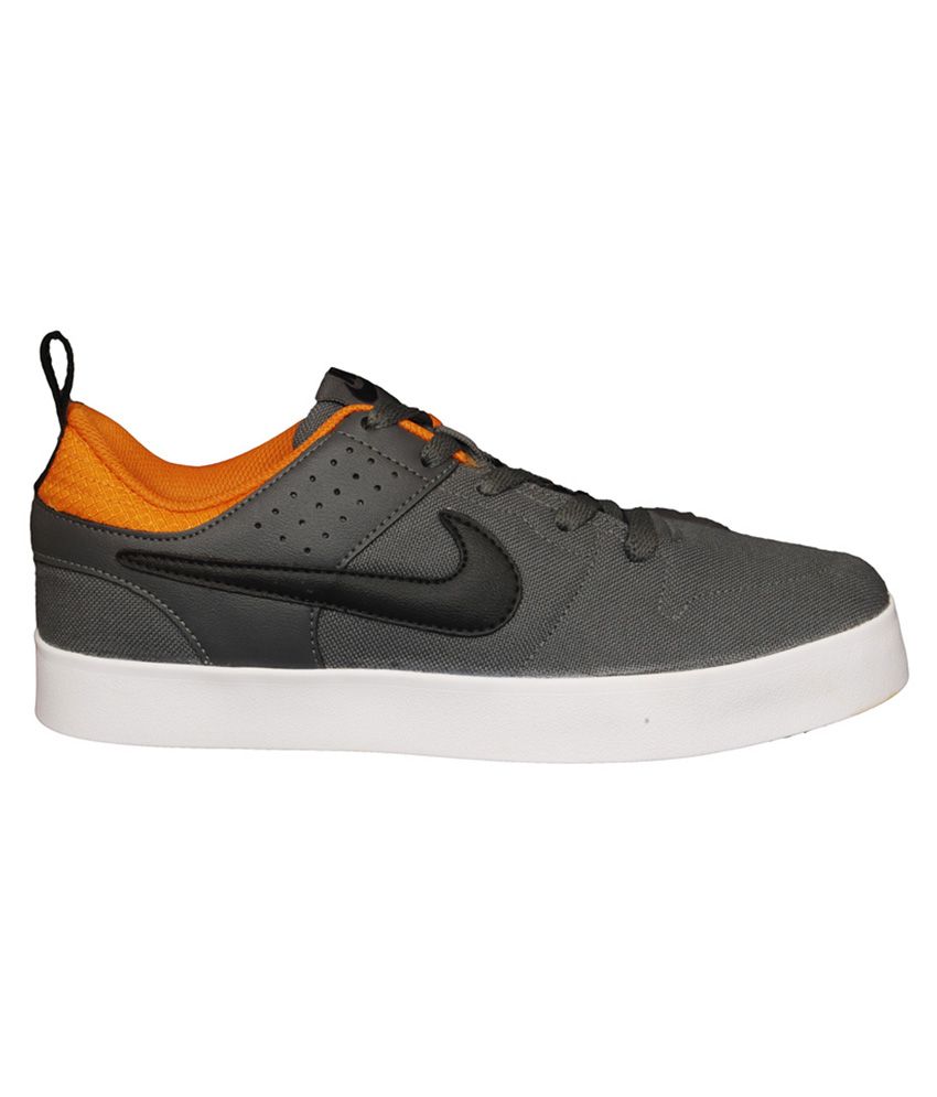 smart casual nike shoes