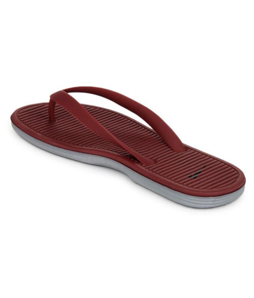 nike maroon slippers