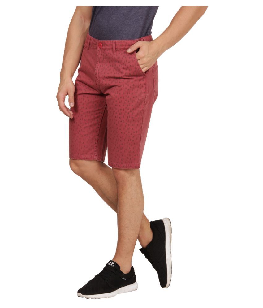 maroon sweat shorts