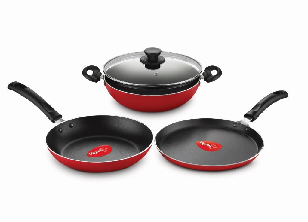     			Pigeon Favourite 3 Pcs Non Stick Cookware Gift Set (With See Thru Glass Lid)
