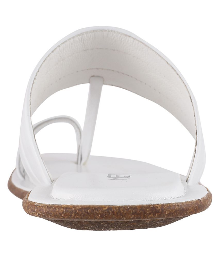 metro kolhapuri chappal