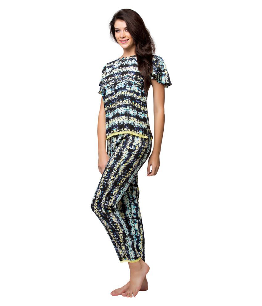 clovia nightsuit