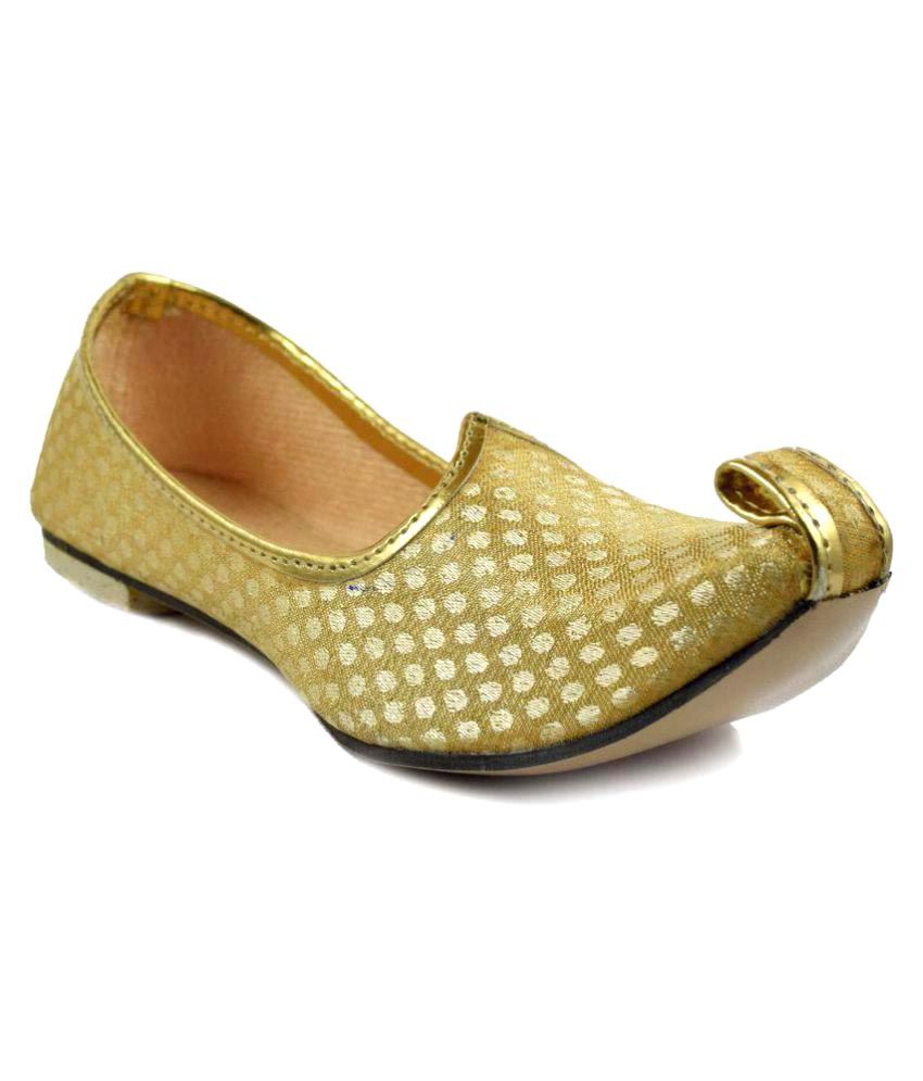 Golden Jutti Price in India- Buy Golden Jutti Online at Snapdeal