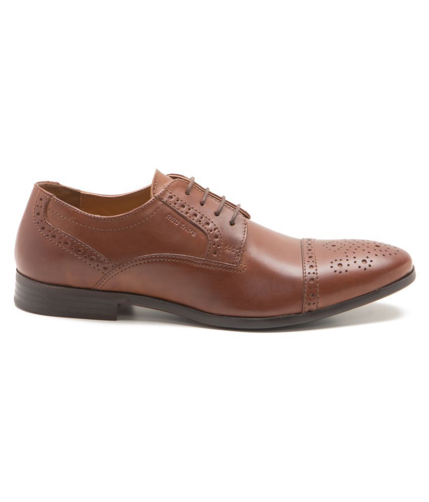 red tape oxford shoes in patent leather