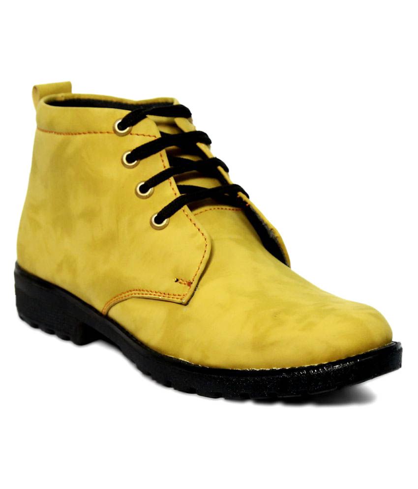 tan boot