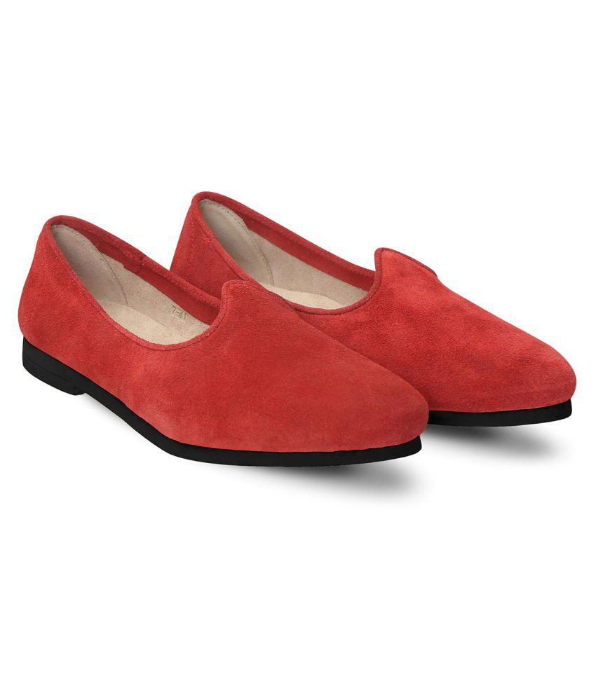 Bareskin VNGF-547 Lifestyle Red Casual Shoes - Buy Bareskin VNGF-547 ...