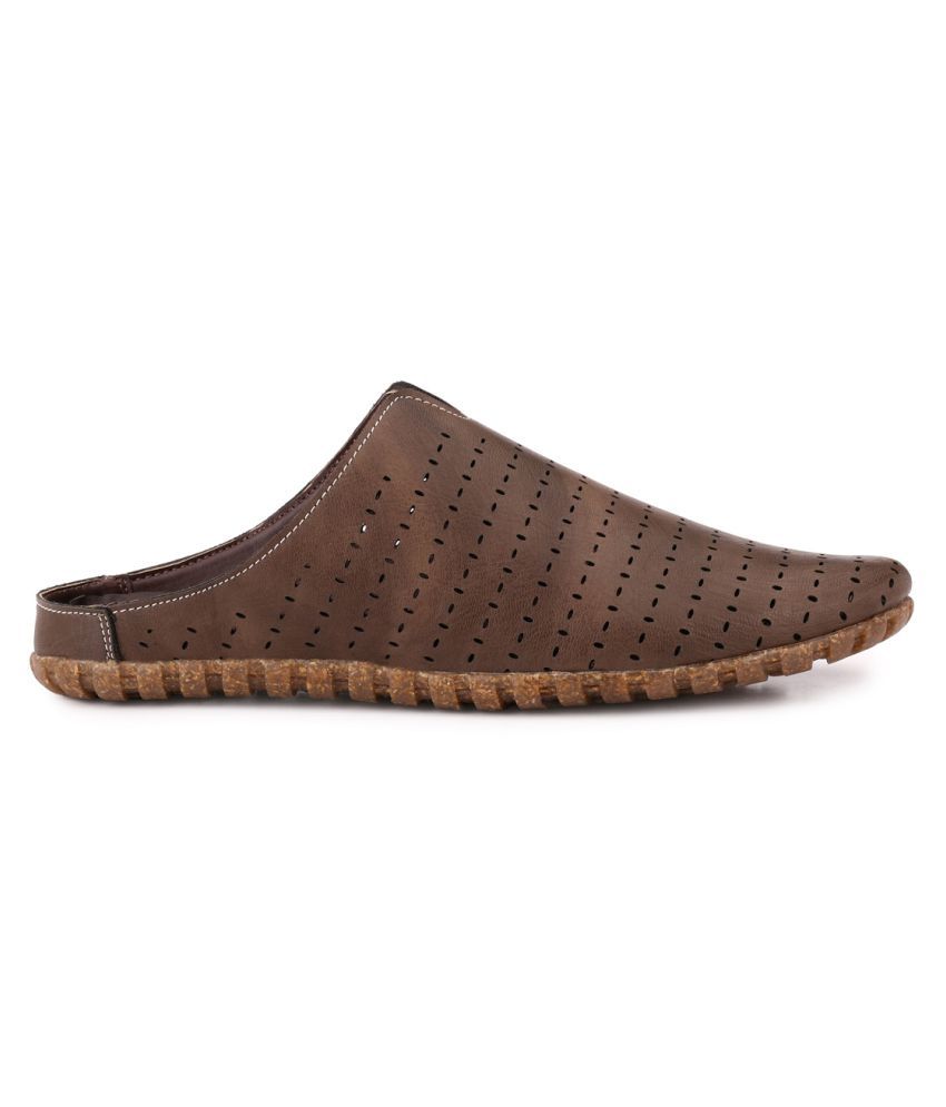 mactree slip on sandals