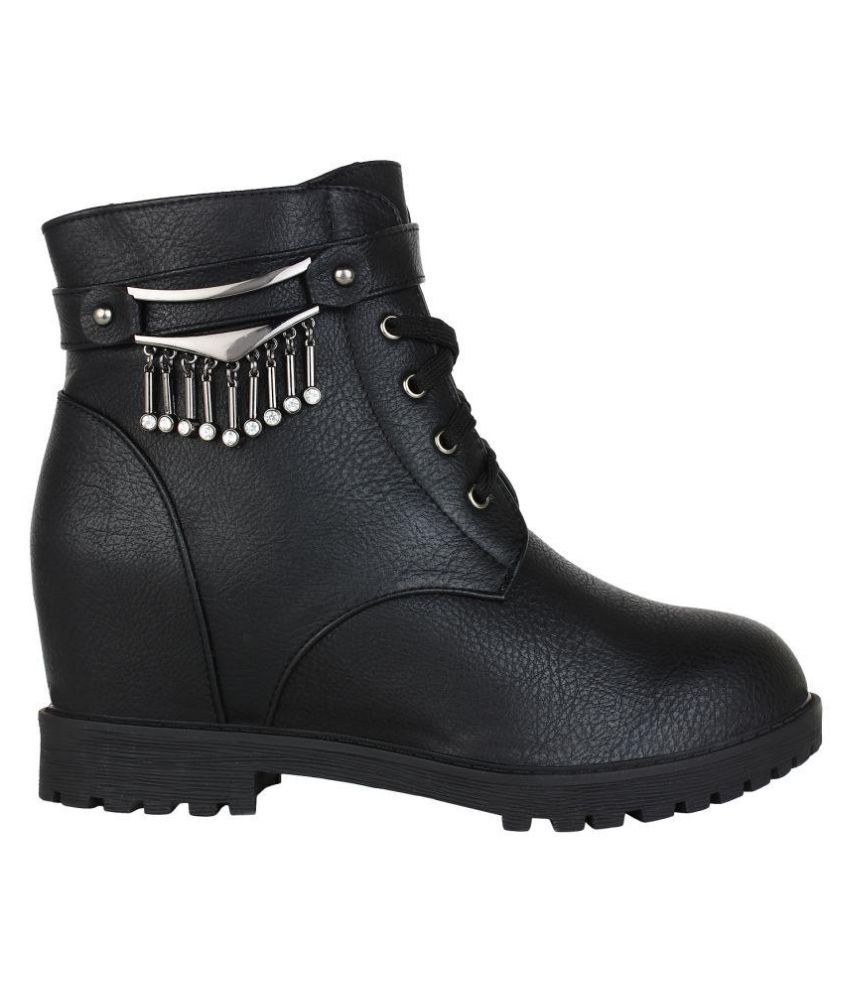 black ankle length shoes
