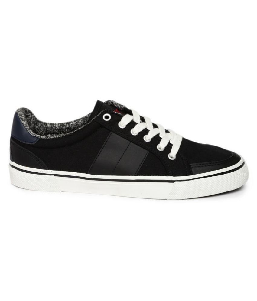 roadster black canvas shoes