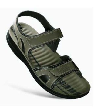 paragon sandals for mens with price