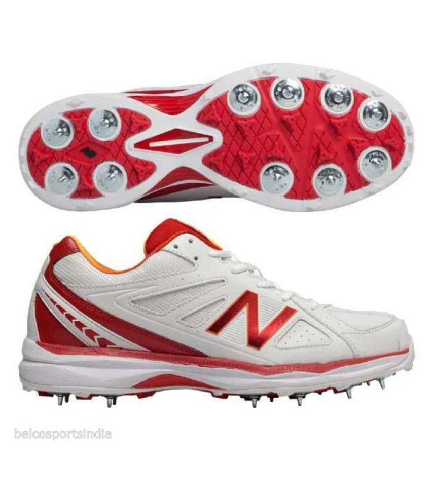 new balance cricket spike shoes