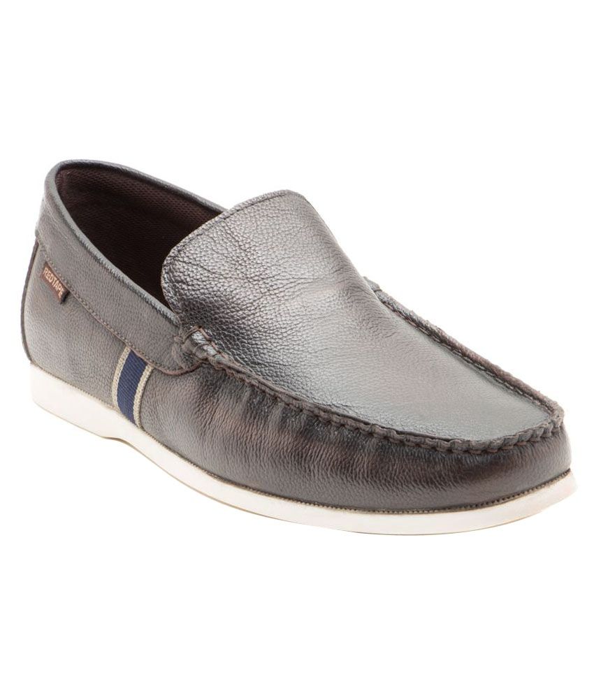 redtape brown loafers