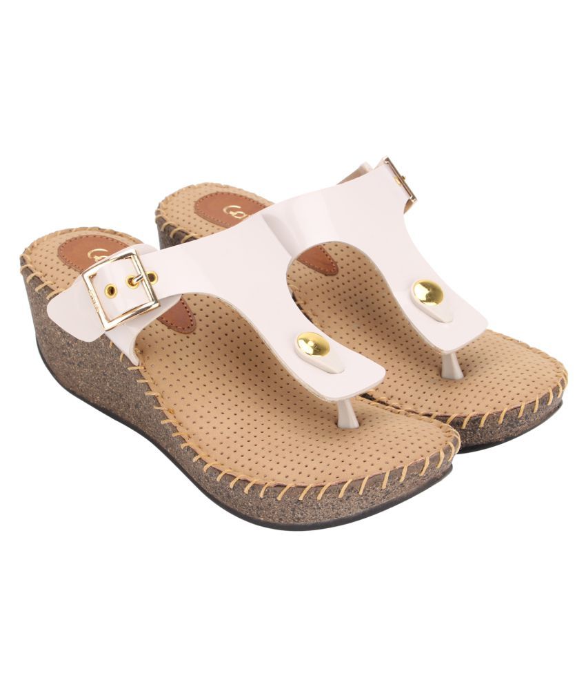 catwalk beige sandals