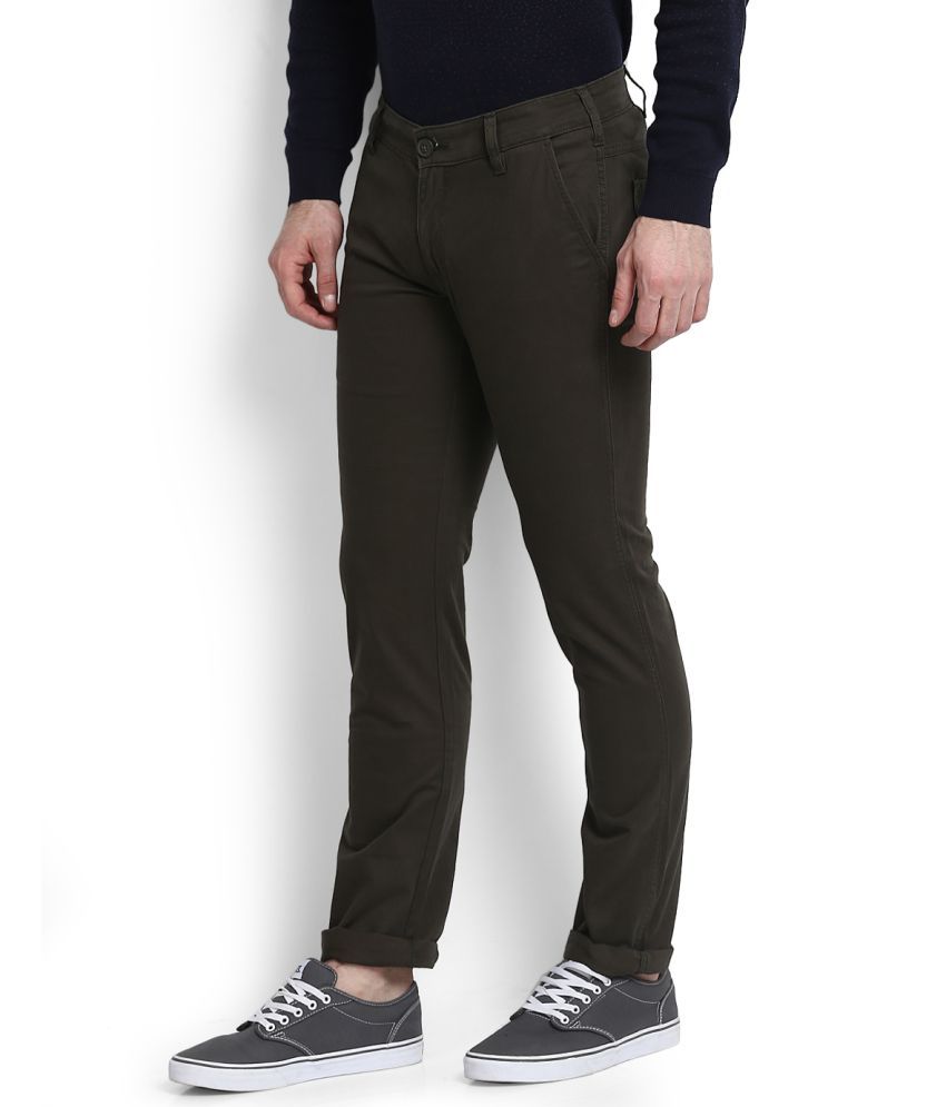 dark olive green trousers