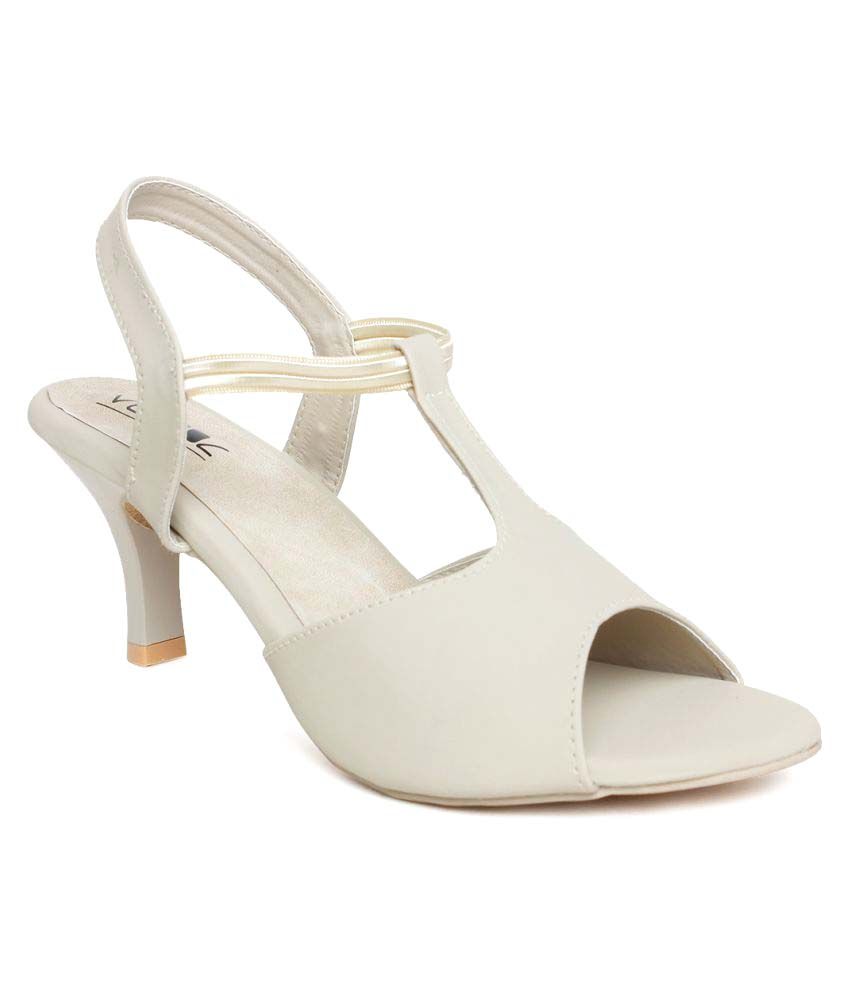 white kitten heels new look
