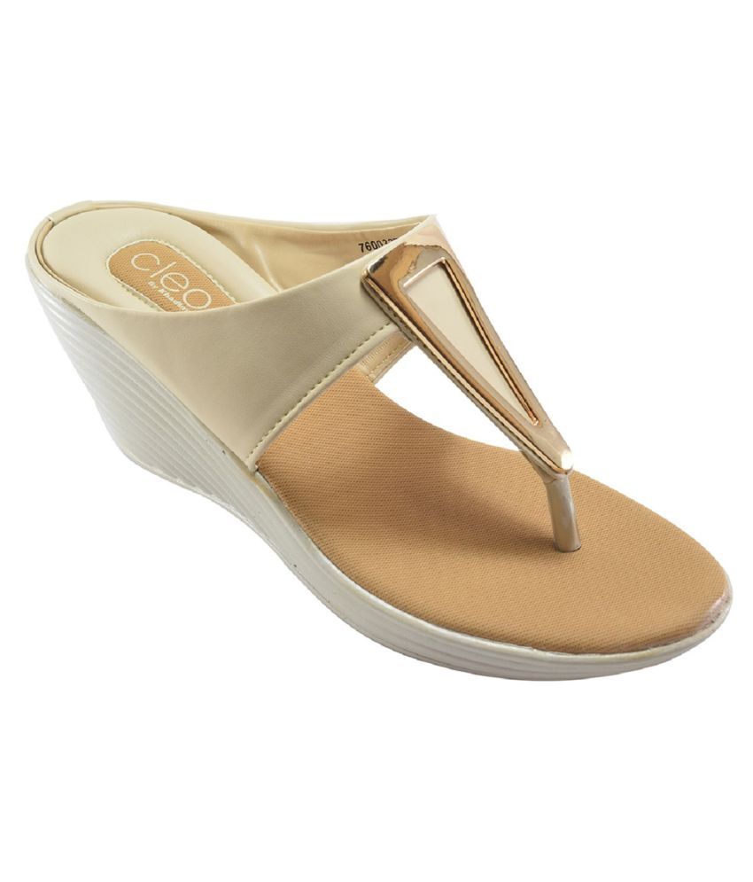 Khadim #039;s White Wedges Heels
