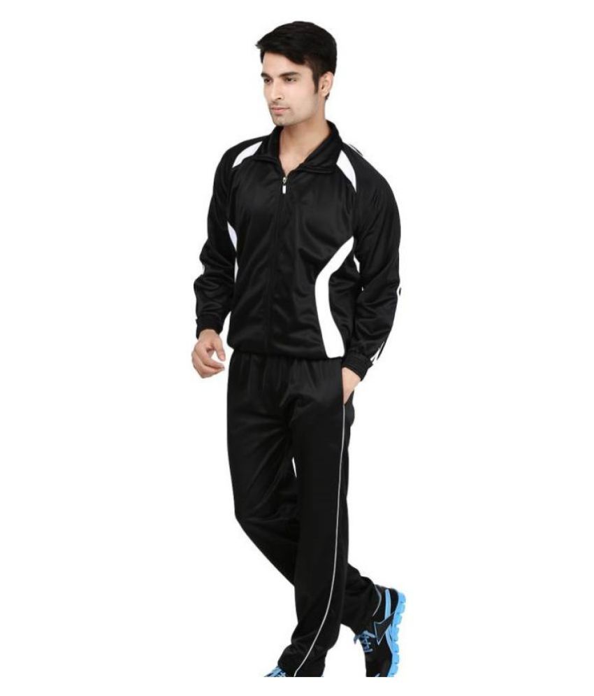 low waisted tracksuit