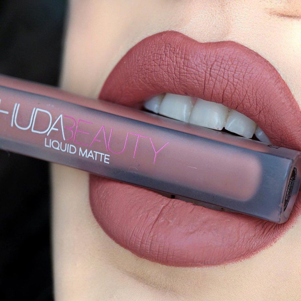 Jayhari Huda Beauty Lipstick bombshell 0.15 ml: Buy Jayhari Huda Beauty ...