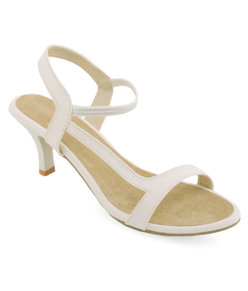 white kitten heels new look