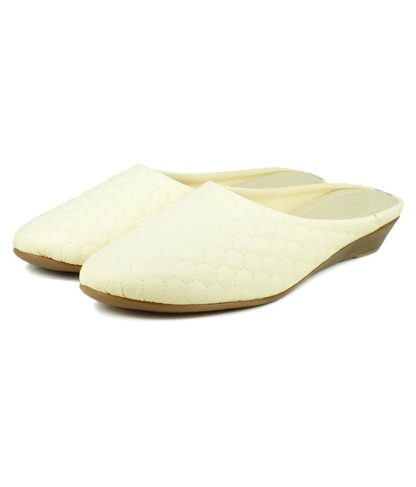 flats cream