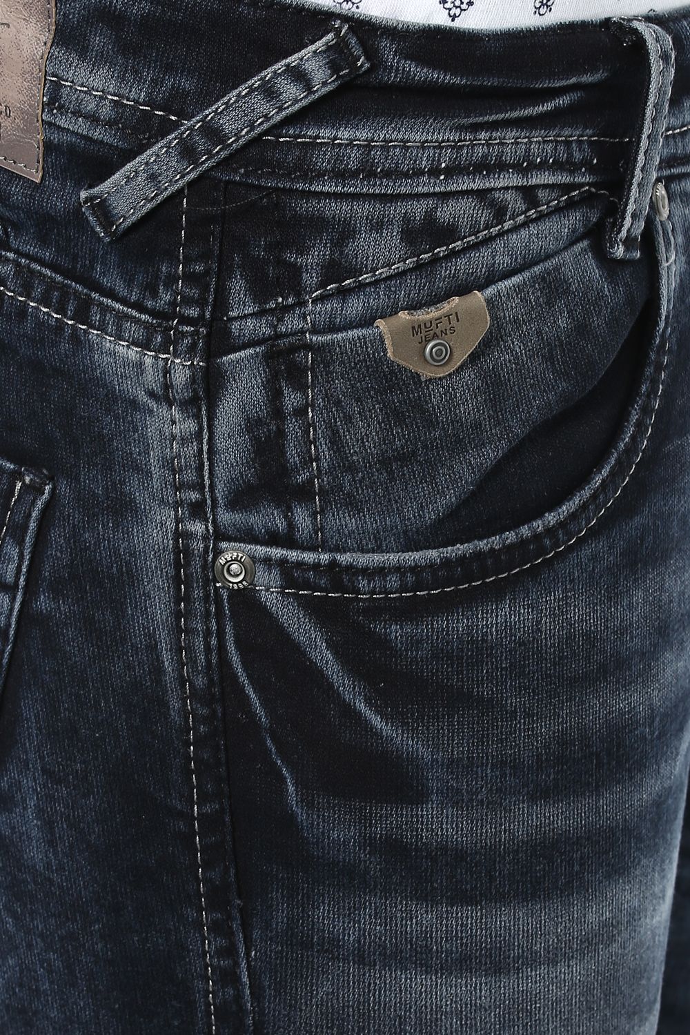 mufti jeans back pocket design