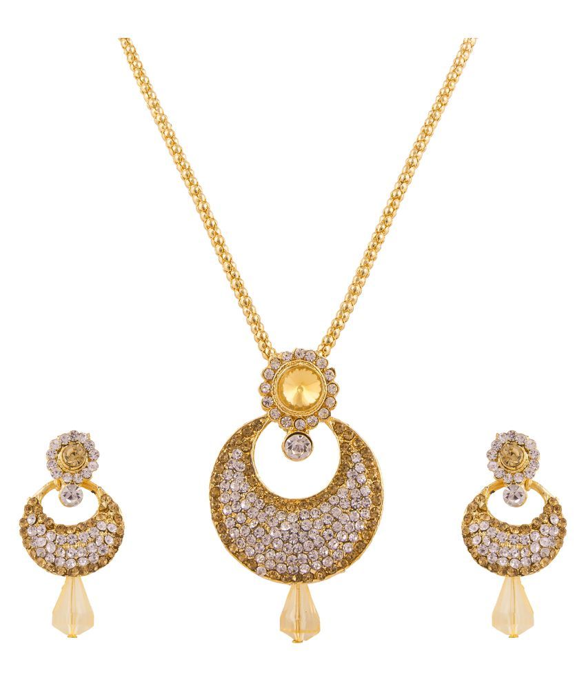 Diamond Studded Pendant Set - Buy Diamond Studded Pendant Set Online At 