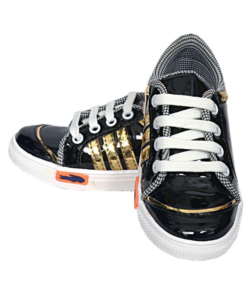 sell shoes in store