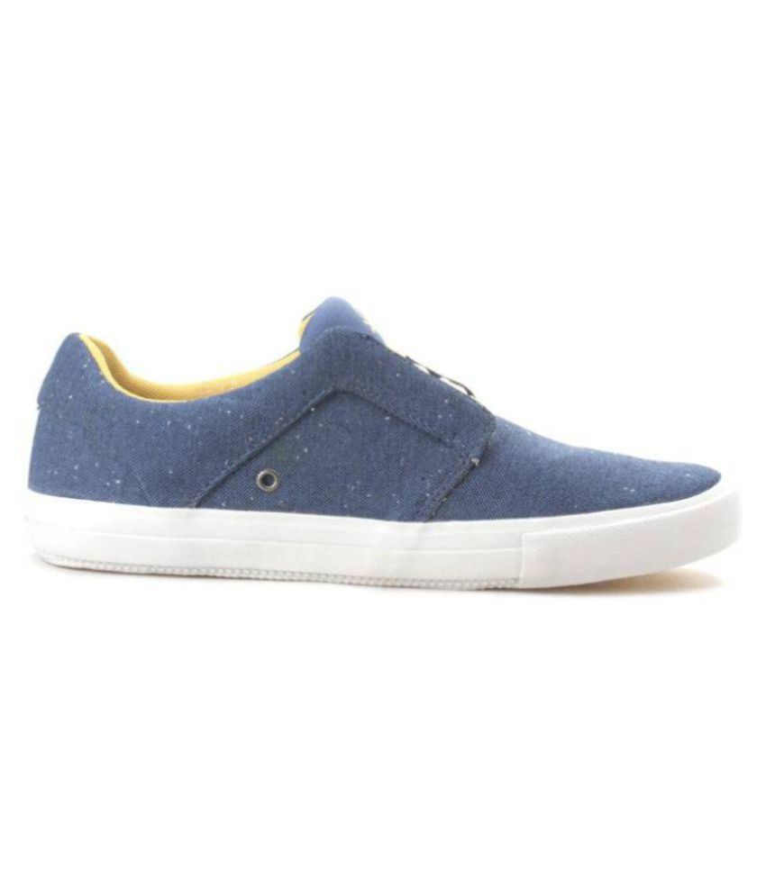 ucb walking shoes