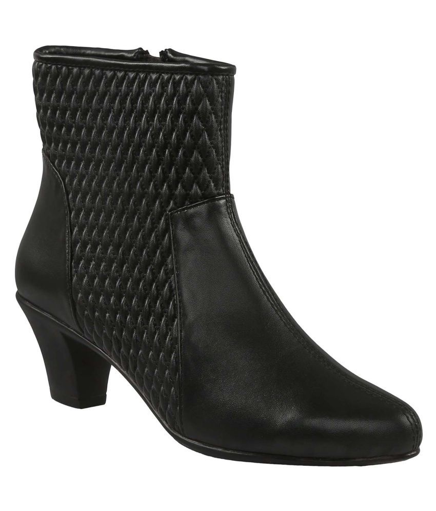 black ankle length shoes