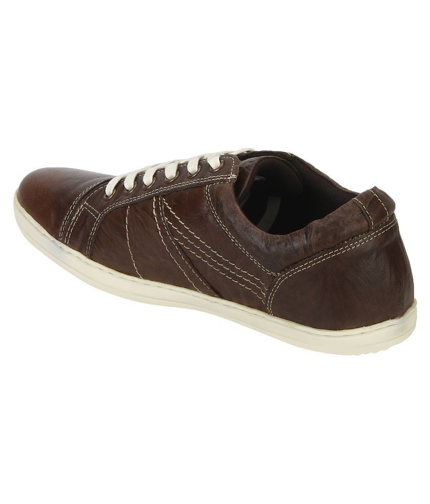 red tape brown leather sneakers