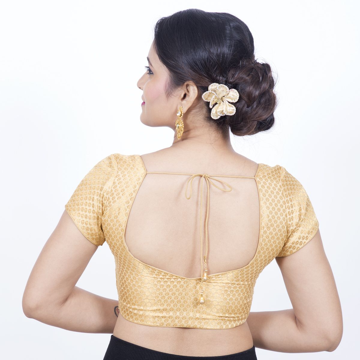 nami gold shirt