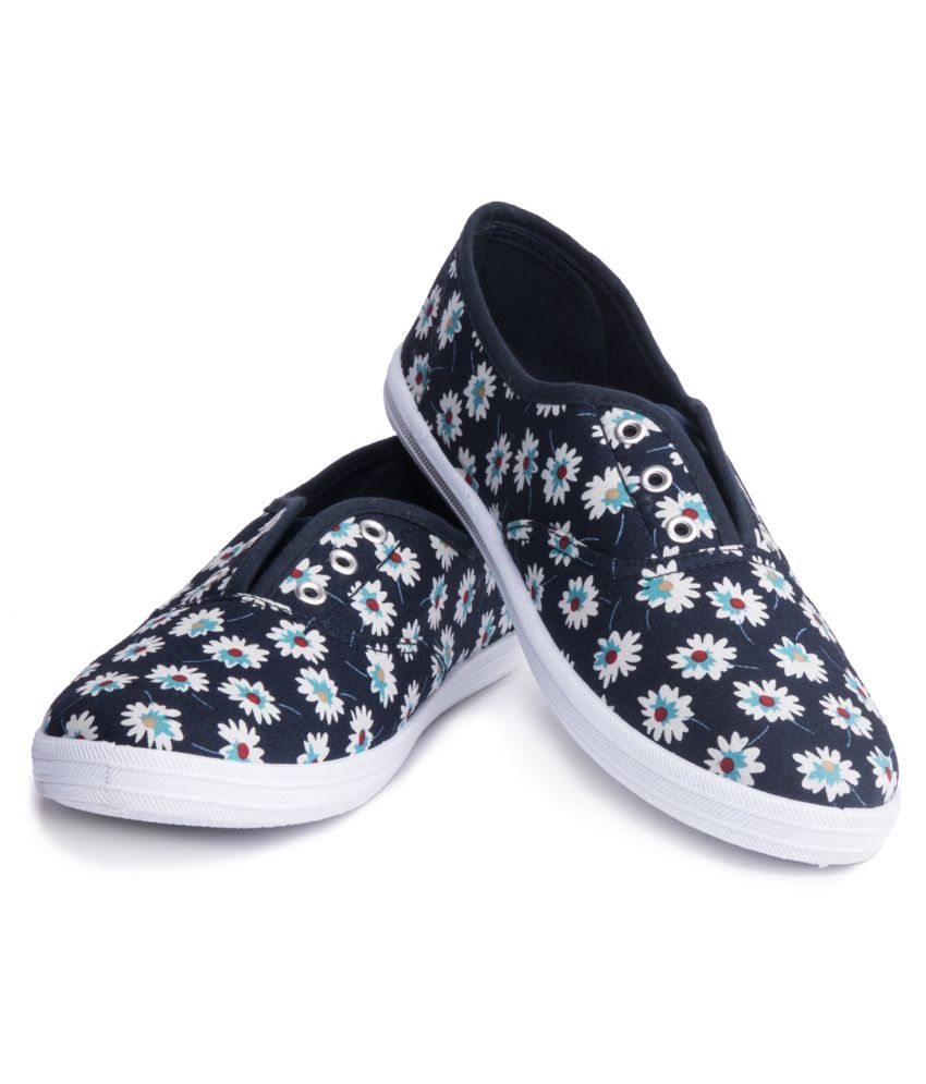 khadims ladies canvas shoes