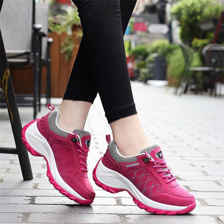 women's sports running shoes