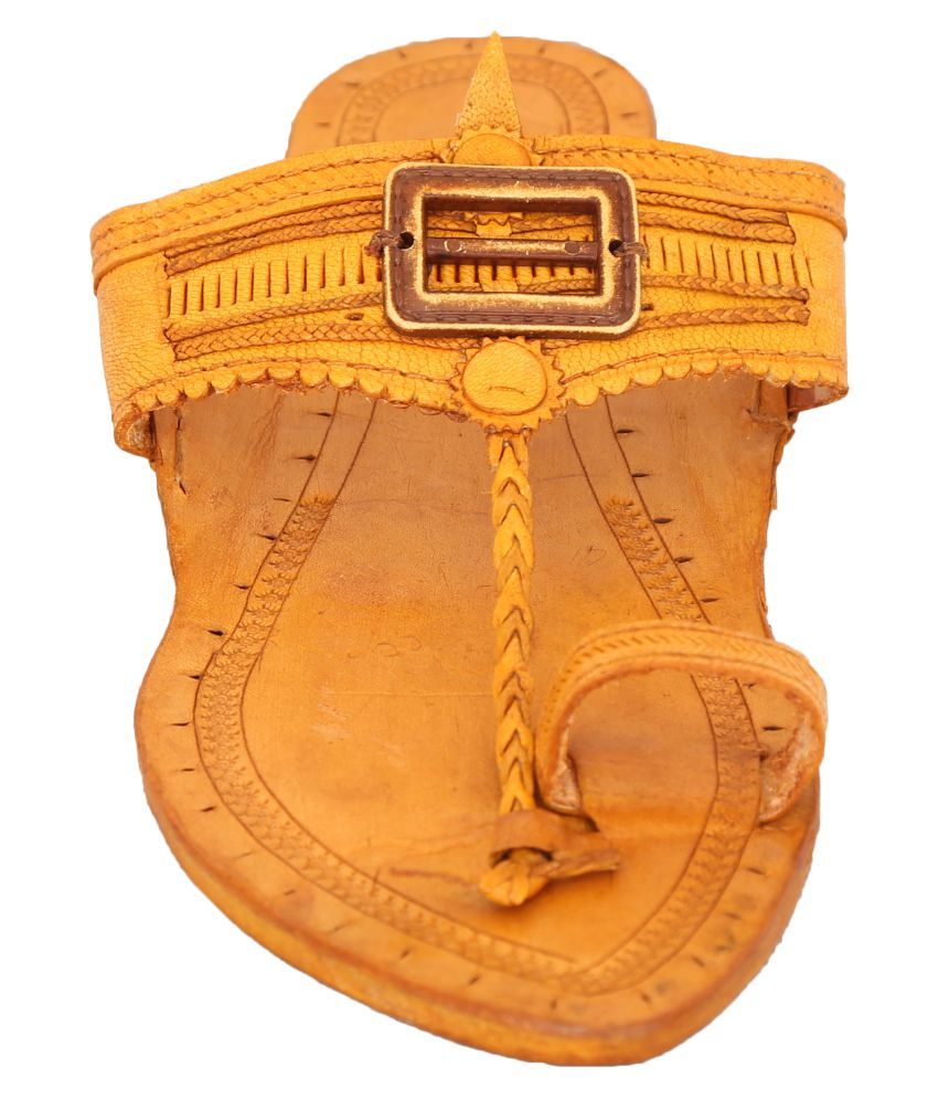 tan chappals