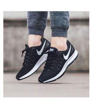 nike zoom shoes black