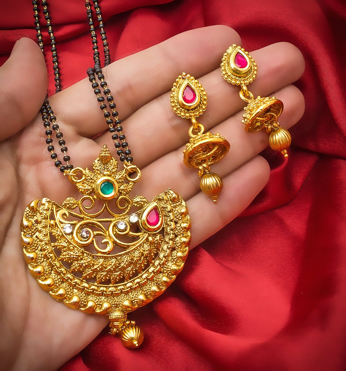 heavy mangalsutra pendant