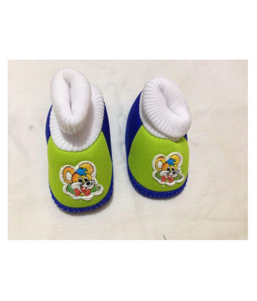infant footwear