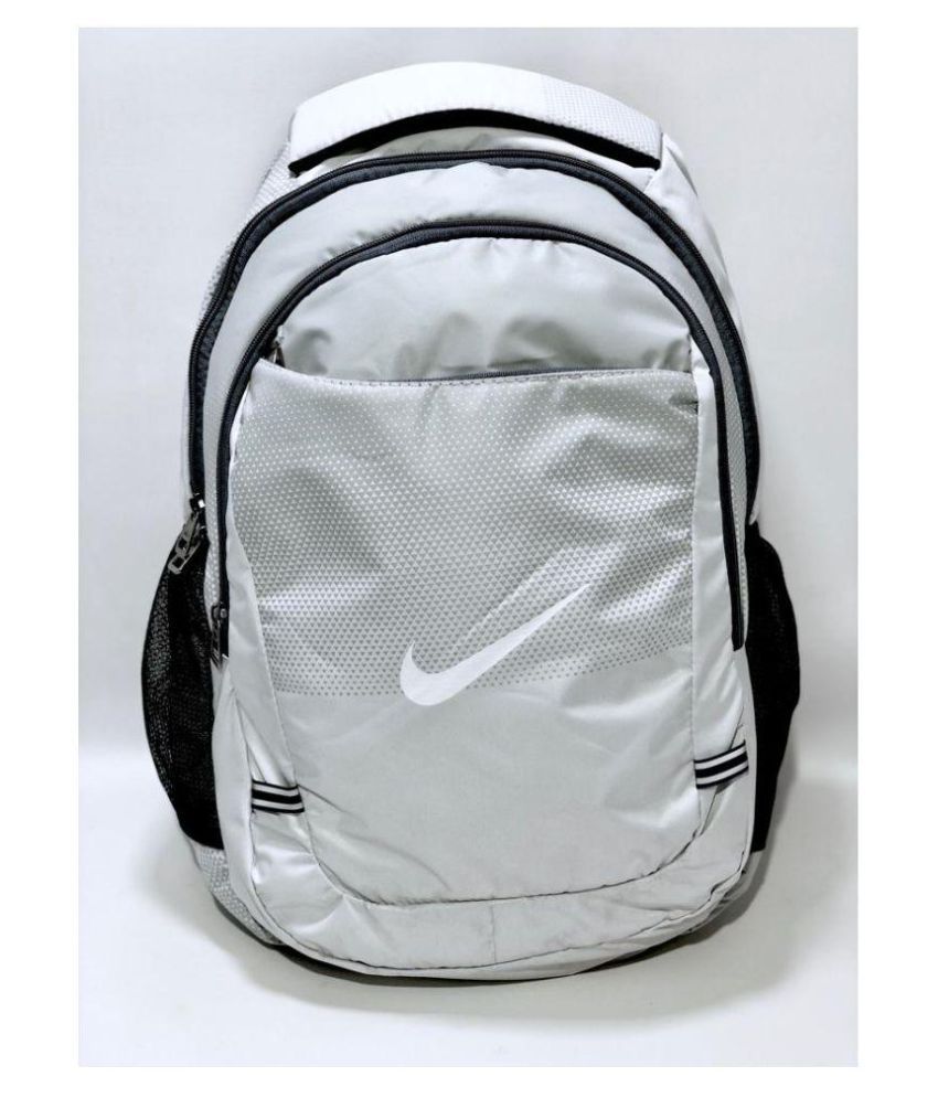 nike backpacks snapdeal