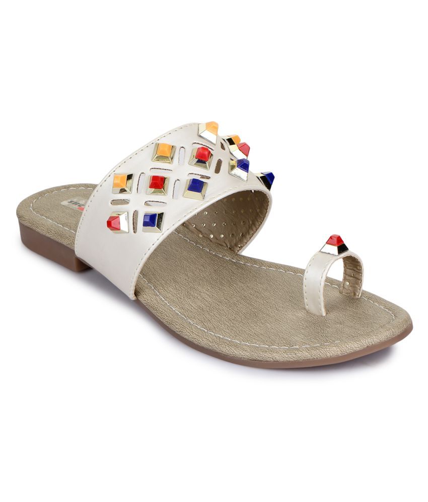 flats cream
