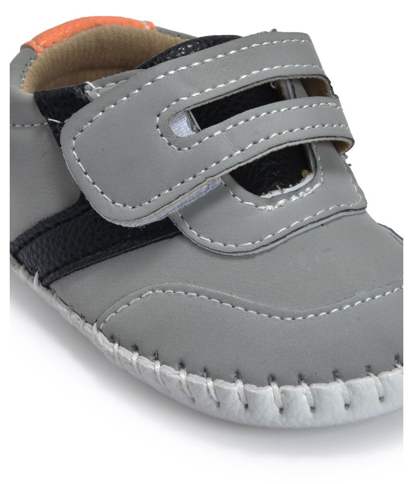 slip on shoes with velcro