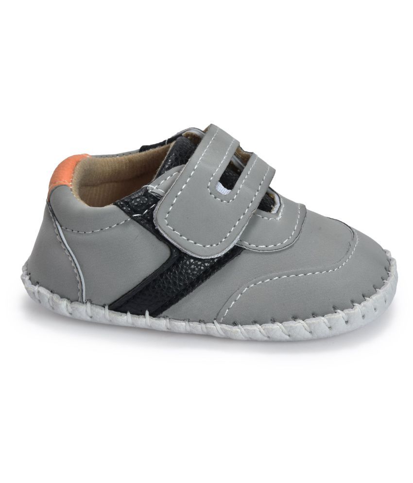 slip on shoes with velcro