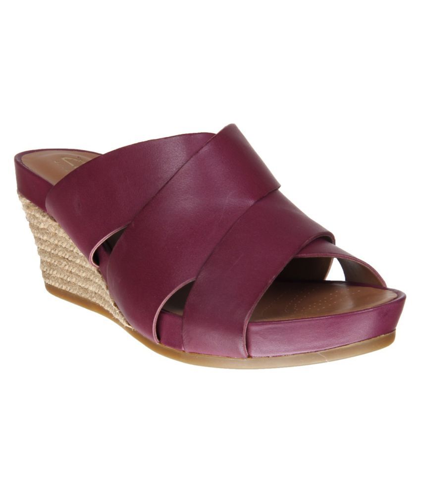 clarks purple heels