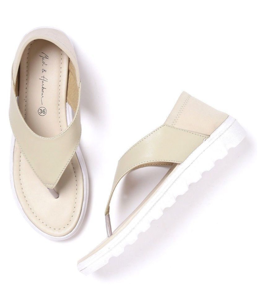 mast and harbour chappal